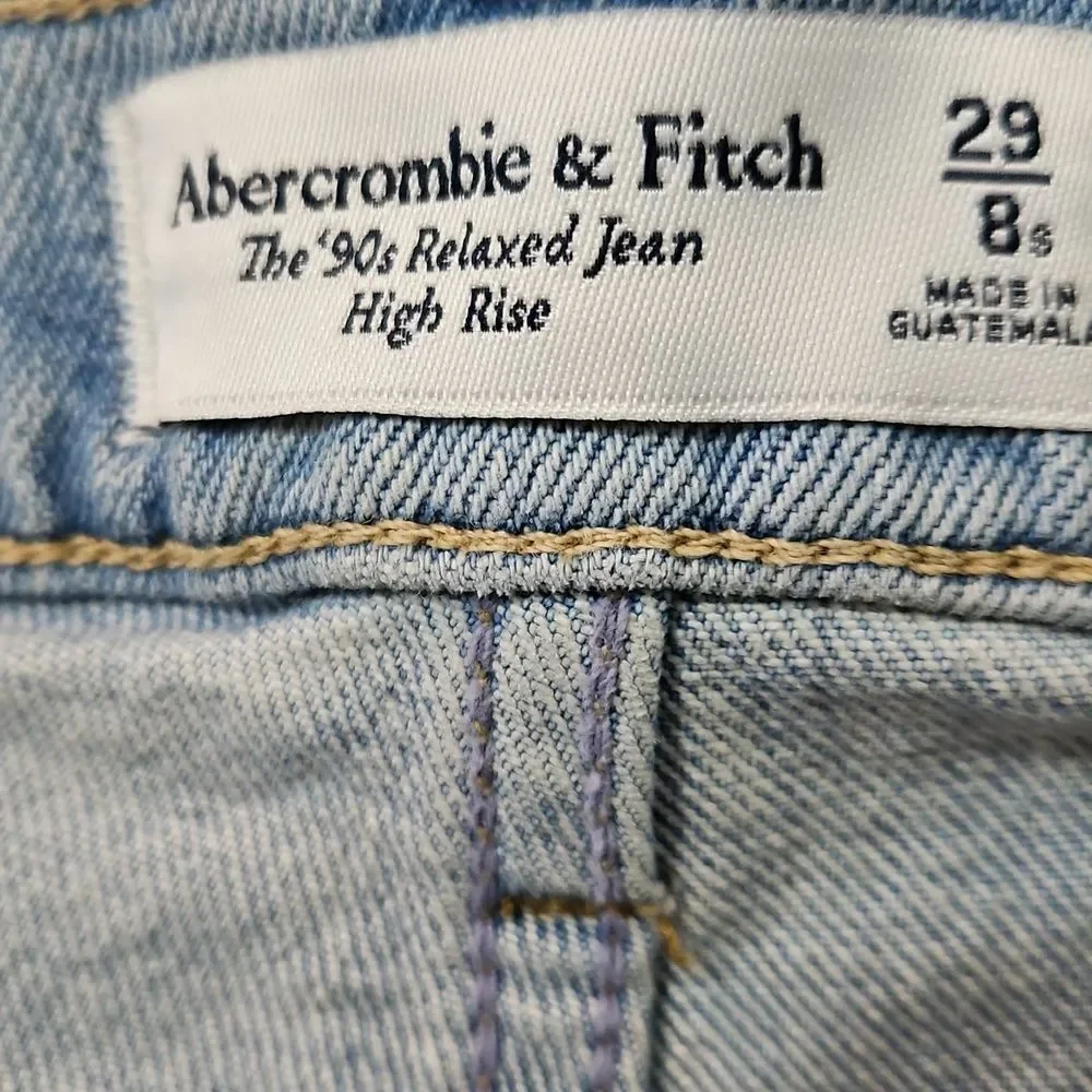 Abercrombie & Fitch The 90's High Rise Light Wash Jeans Size 29 (Size 8) - Picture 9 of 15